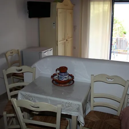 Cavo Paradise Aparthotel Kímolos